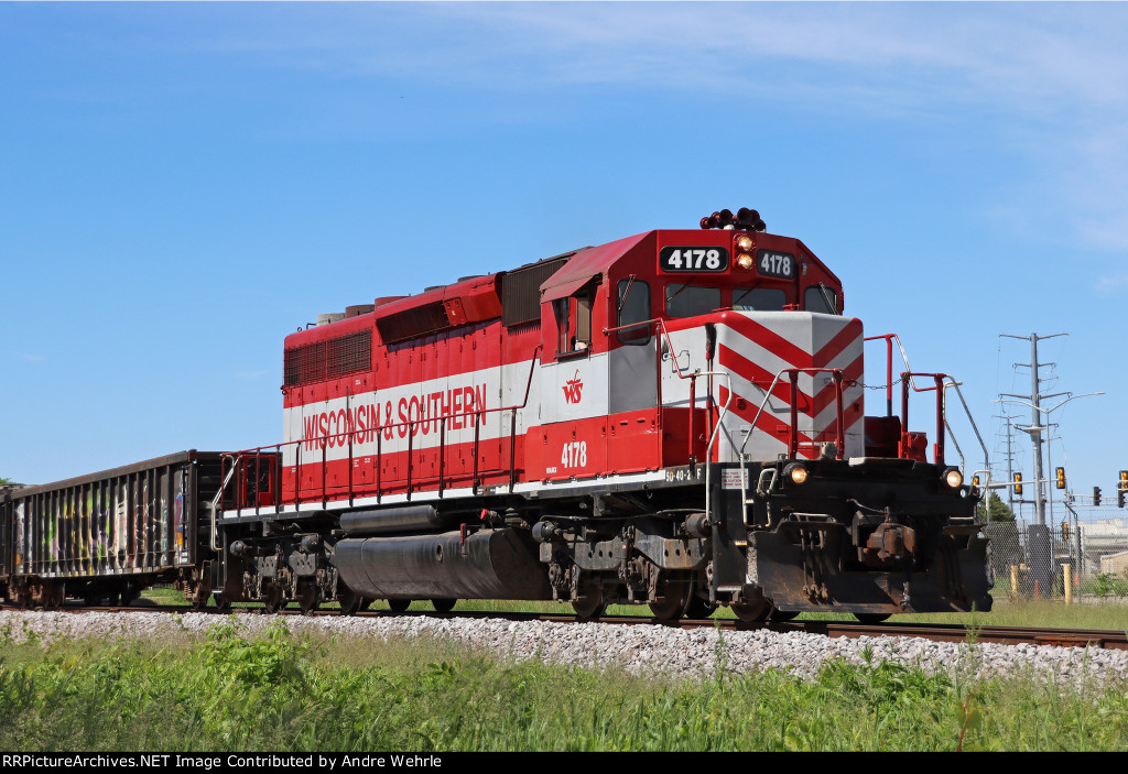 WAMX 4178 with a Wednesday Waterloo Sub run